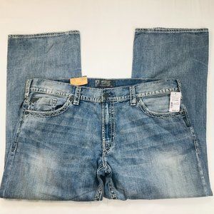 NEW Silver Jeans "Zac" Relaxed Straight Leg Mens Medium Wash Size 42W X 30L